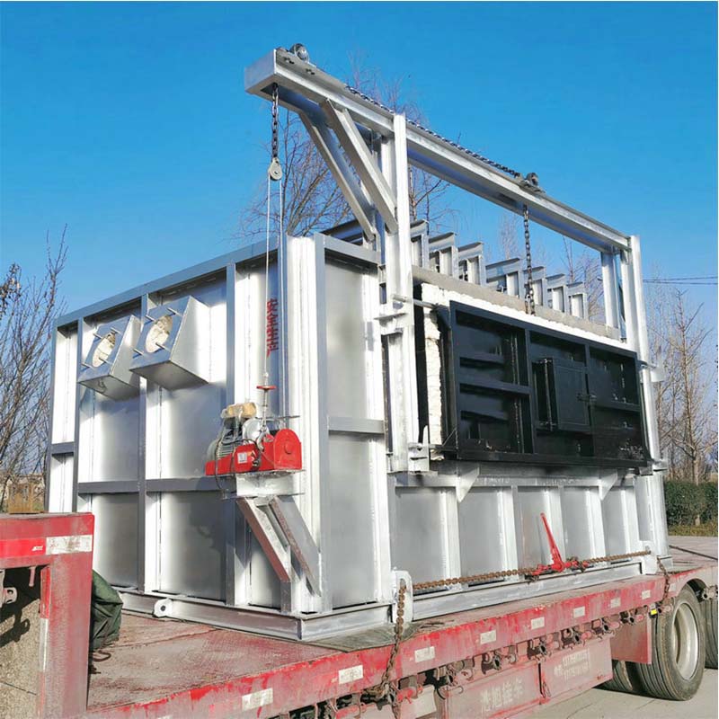 Regenerative combustion aluminum melting furnace
